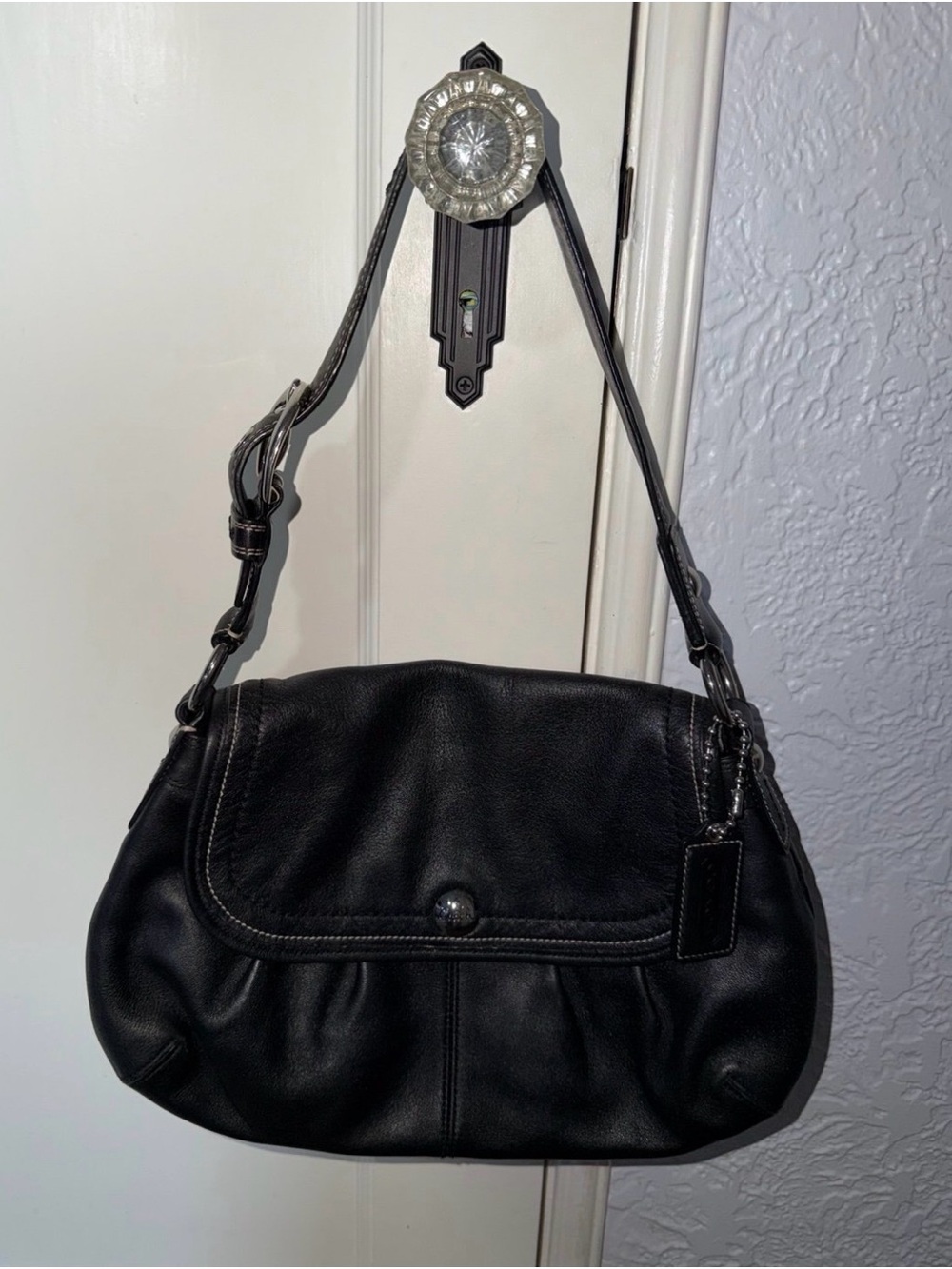 Coach Women's Black Leather Shoulder Bag